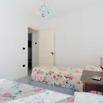 Casa Su Due Piani Con Tre Camere E Due Bagni Nel Salento トゥーリエ