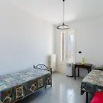 Casa Su Due Piani Con Tre Camere E Due Bagni Nel Salento Apartamento