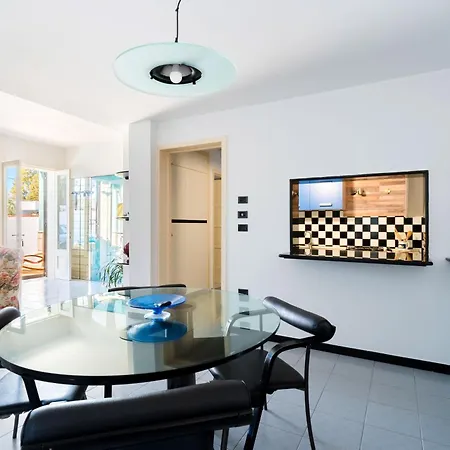 Casa Giardino: Cozy 3-bedroom Retreat With Wi-fi And Bbq Apartment *