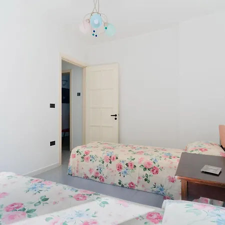 Casa Giardino: Cozy 3-bedroom Retreat With Wi-fi And Bbq Tuglie