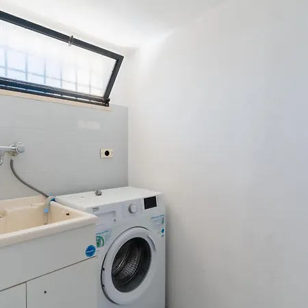 Casa Su Due Piani Con Tre E Due Bagni Nel Salento Apartamento