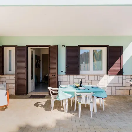 Apartment Casa Giardino: Cozy 3-bedroom Retreat With Wi-fi And Bbq