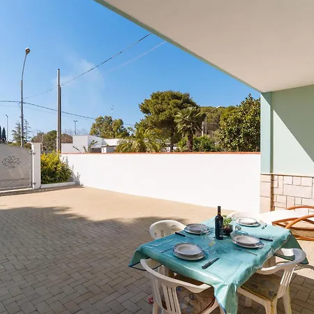 Casa Su Due Piani Con Tre E Due Bagni Nel Salento Apartment