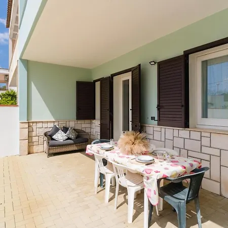 Casa Su Due Piani Con Tre E Due Bagni Nel Salento Apartment *