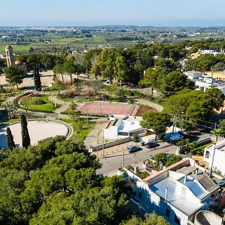 Casa Su Due Piani Con Tre E Due Bagni Nel Salento Tuglie