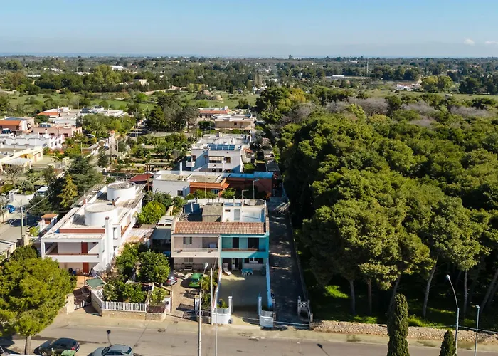 Casa Su Due Piani Con Tre Camere E Due Bagni Nel Salento * Tuglie