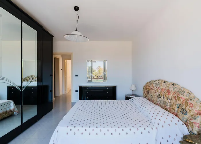 Appartement Casa Su Due Piani Con Tre Camere E Due Bagni Nel Salento *