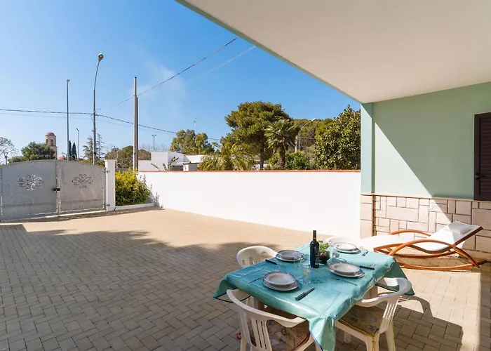 Casa Su Due Piani Con Tre Camere E Due Bagni Nel Salento Appartement