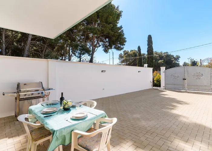 Appartement Casa Su Due Piani Con Tre Camere E Due Bagni Nel Salento